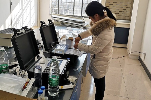 湖南新化县农副产品批发市场配备食品安全樱桃网站入口仪